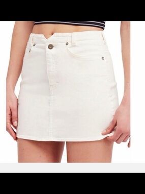 We The Free White Denim Mini Skirt - Clean High-Rise Style
